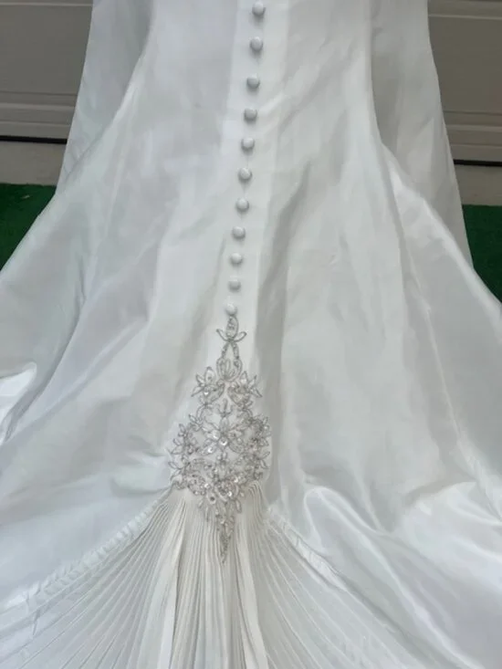 NWT Exclusive Bridal Ivory Taffeta Strapless Gown – Size 8 - Picture 15 of 16